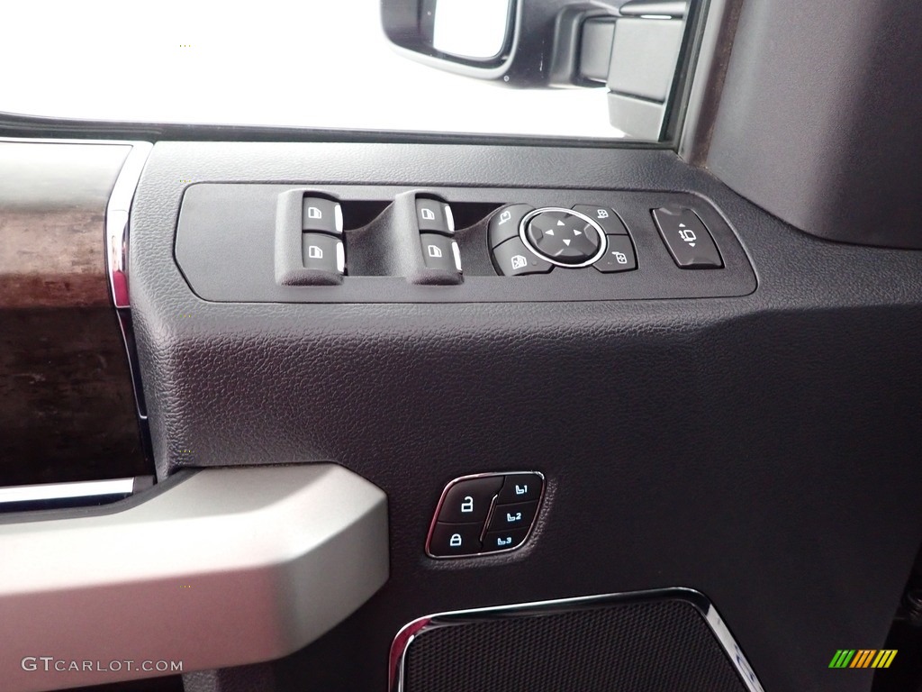 2022 F350 Super Duty Lariat Crew Cab 4x4 - Antimatter Blue / Black Onyx photo #13