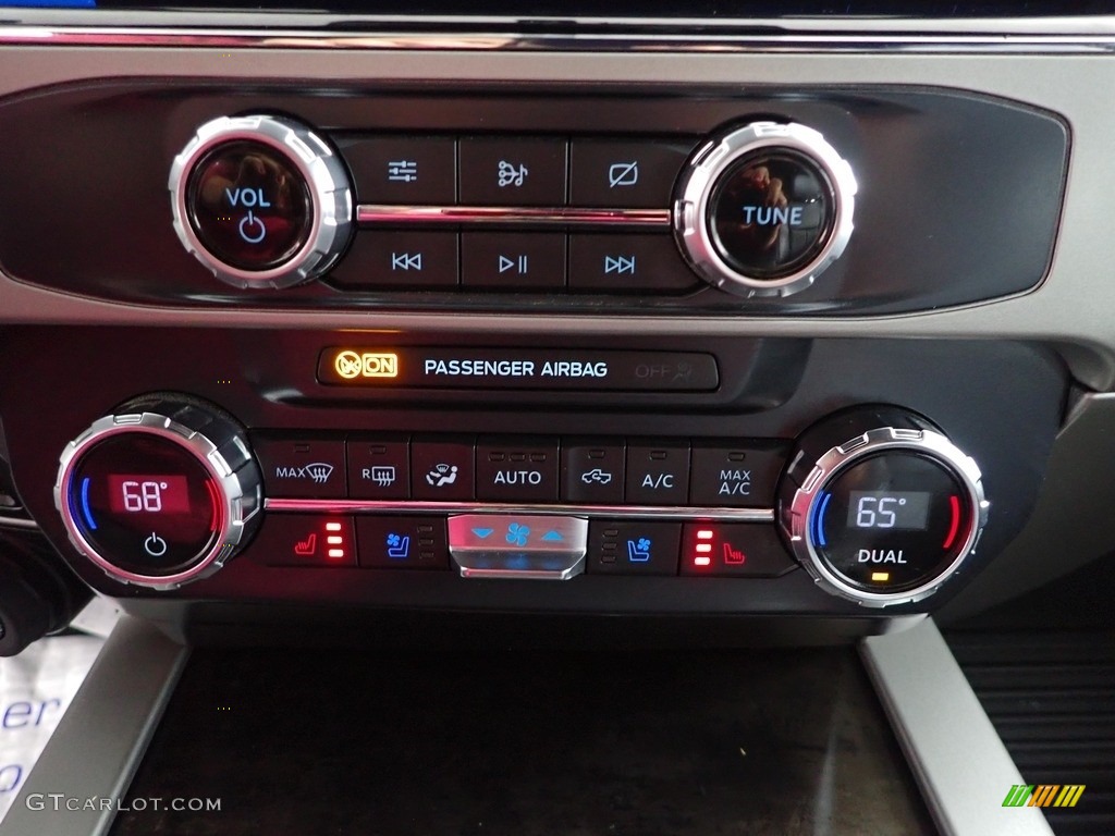 2022 F350 Super Duty Lariat Crew Cab 4x4 - Antimatter Blue / Black Onyx photo #20