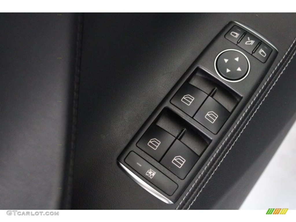 2019 Tesla Model S 75D Controls Photo #145251843
