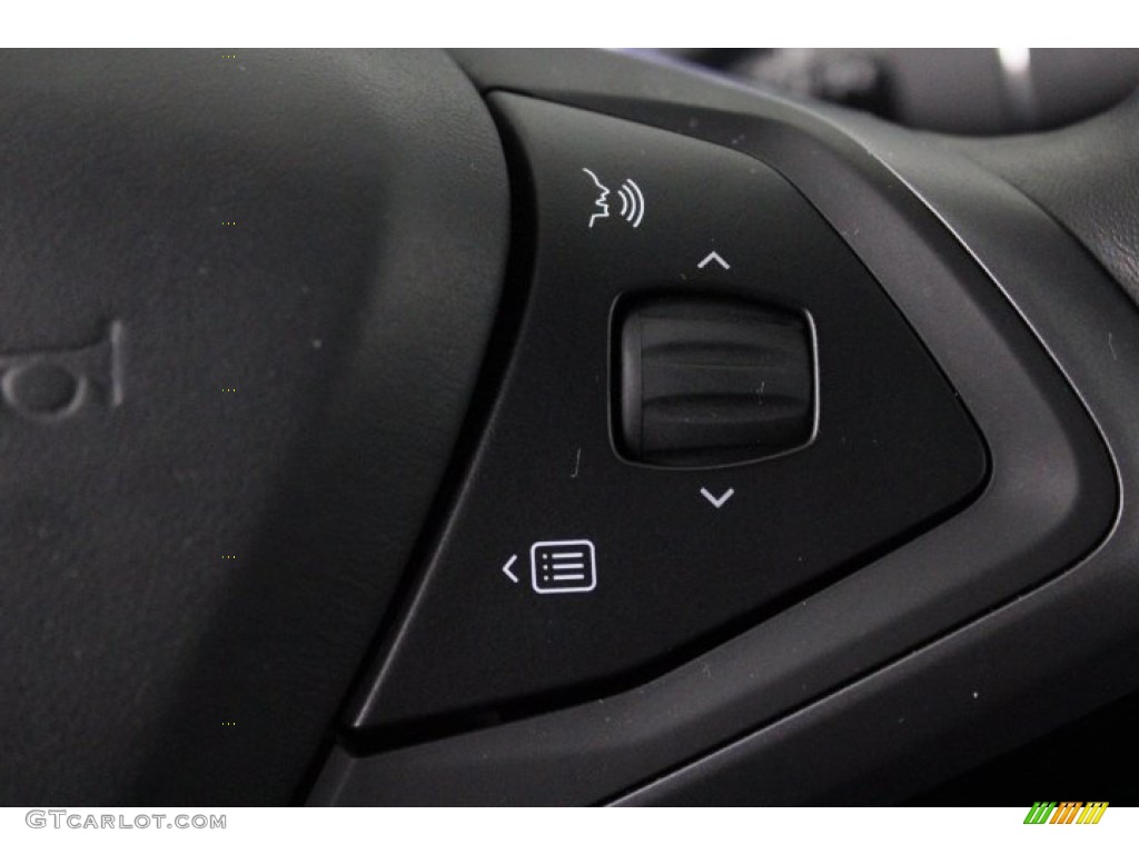 2019 Tesla Model S 75D Steering Wheel Photos