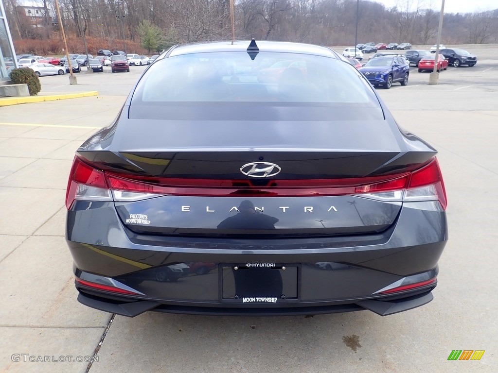 2023 Elantra SEL - Portofino Gray / Black photo #3