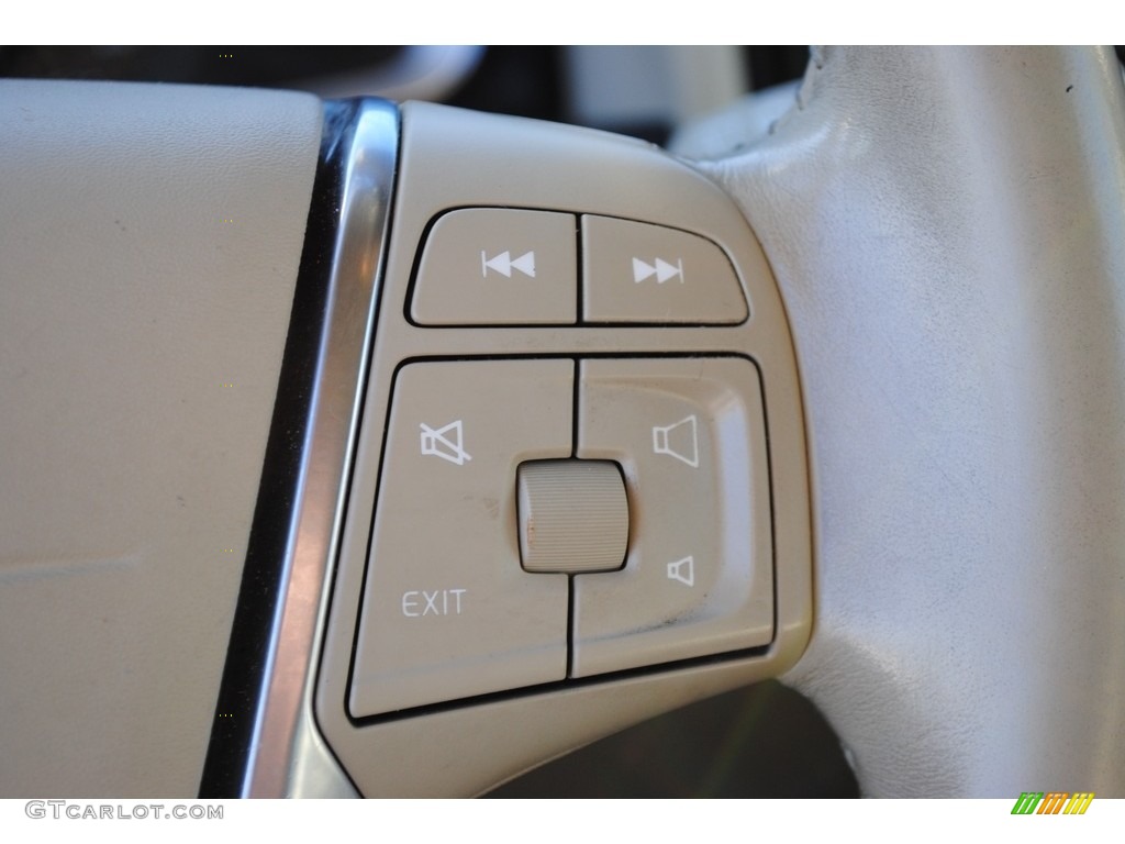 2015 Volvo XC70 T5 Drive-E Soft Beige Steering Wheel Photo #145257114