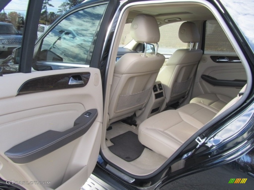 2015 ML 350 4Matic - Black / Almond Beige/Mocha photo #19