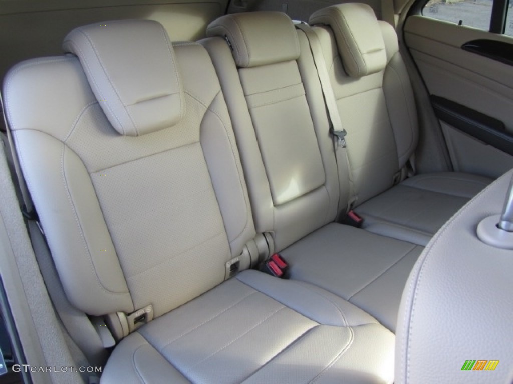 2015 ML 350 4Matic - Black / Almond Beige/Mocha photo #24