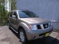 Polished Pewter - Pathfinder LE 4x4 Photo No. 2