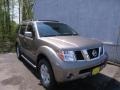 2005 Polished Pewter Nissan Pathfinder LE 4x4  photo #2