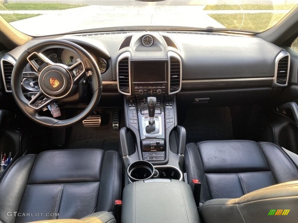 2016 Porsche Cayenne S E-Hybrid Interior Color Photos