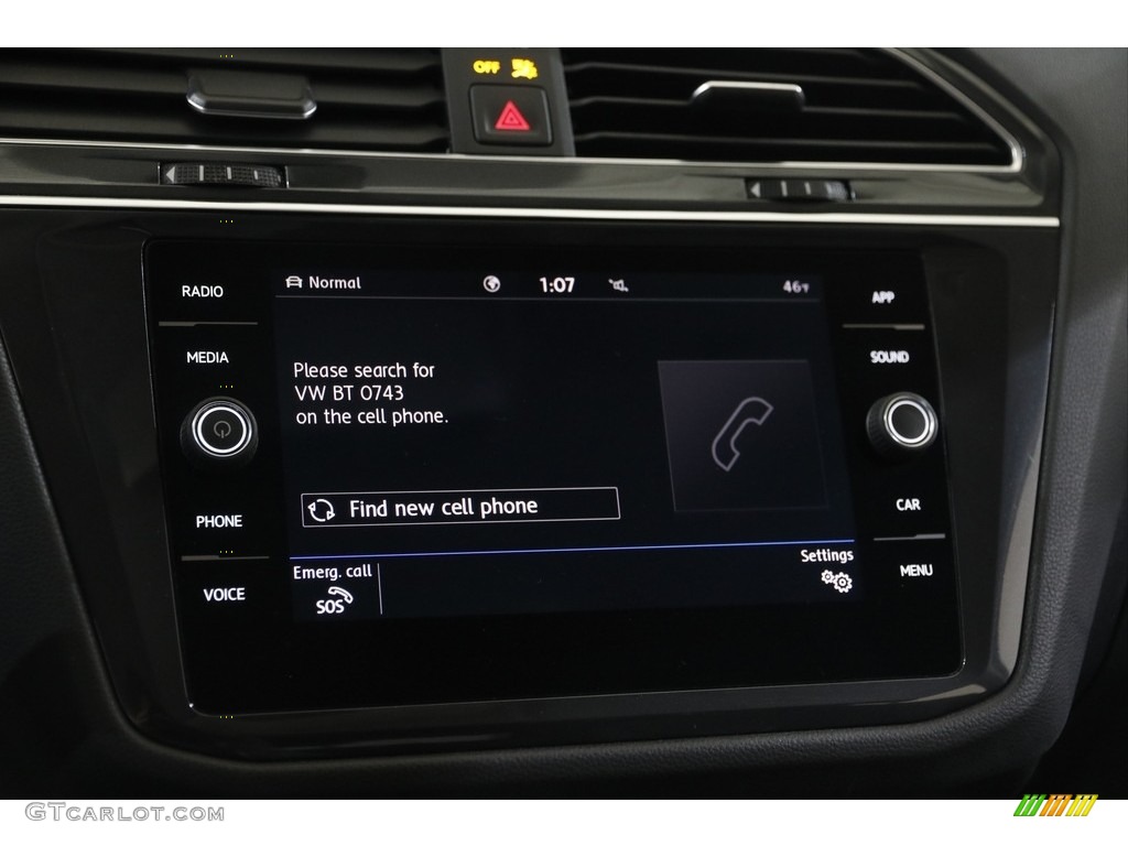 2020 Volkswagen Tiguan SE 4MOTION Controls Photo #145261733