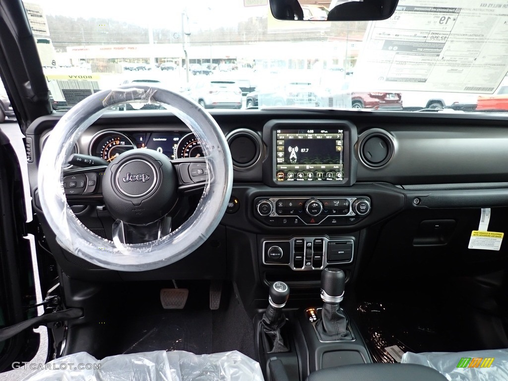 2023 Gladiator Sport 4x4 - Black / Black photo #13