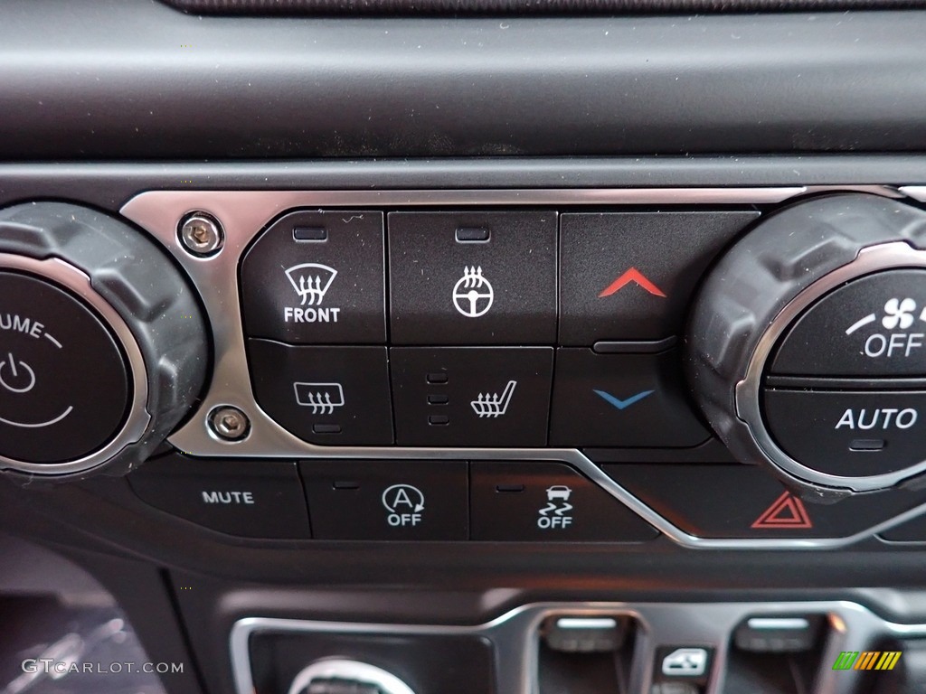 2023 Gladiator Sport 4x4 - Black / Black photo #17