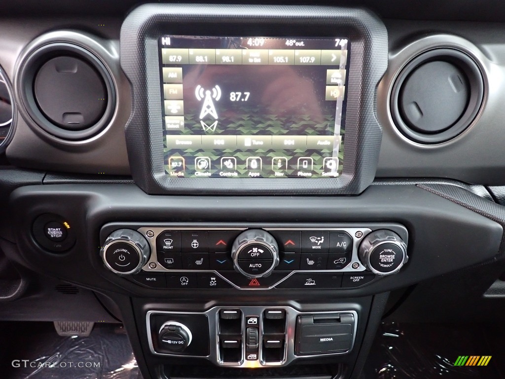 2023 Gladiator Sport 4x4 - Black / Black photo #20