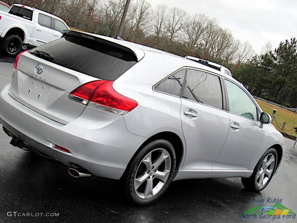2009 Venza V6 - Classic Silver Metallic / Gray photo #25