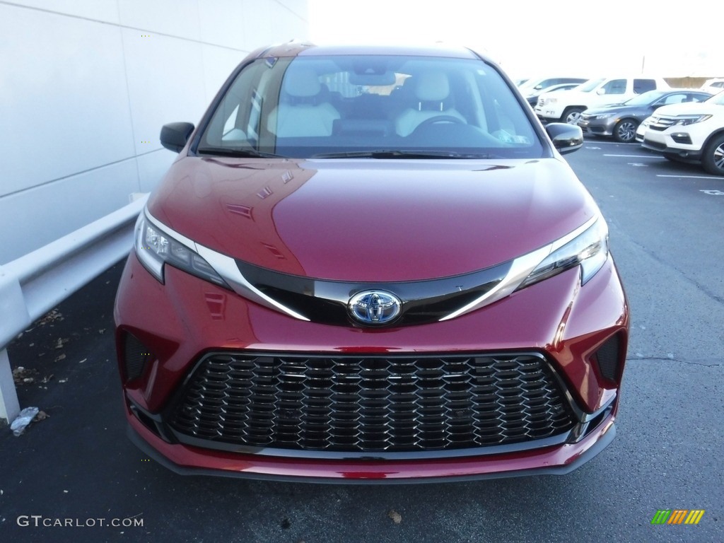 2021 Sienna XSE AWD Hybrid - Ruby Flare Pearl / Gray photo #5