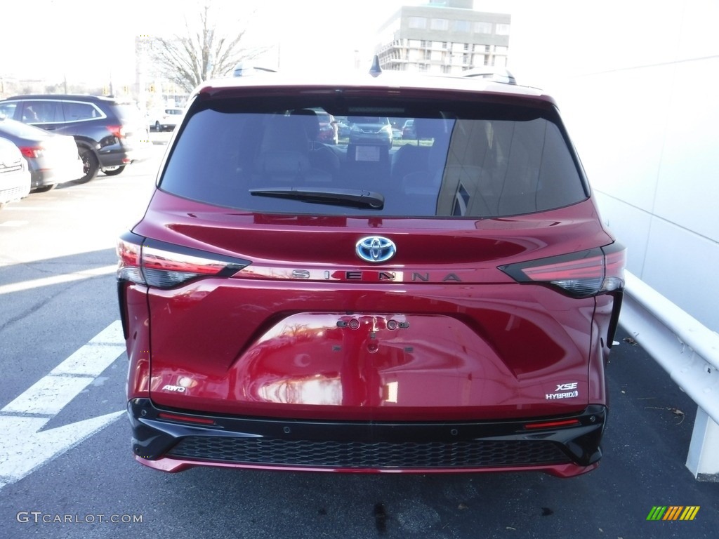 2021 Sienna XSE AWD Hybrid - Ruby Flare Pearl / Gray photo #8