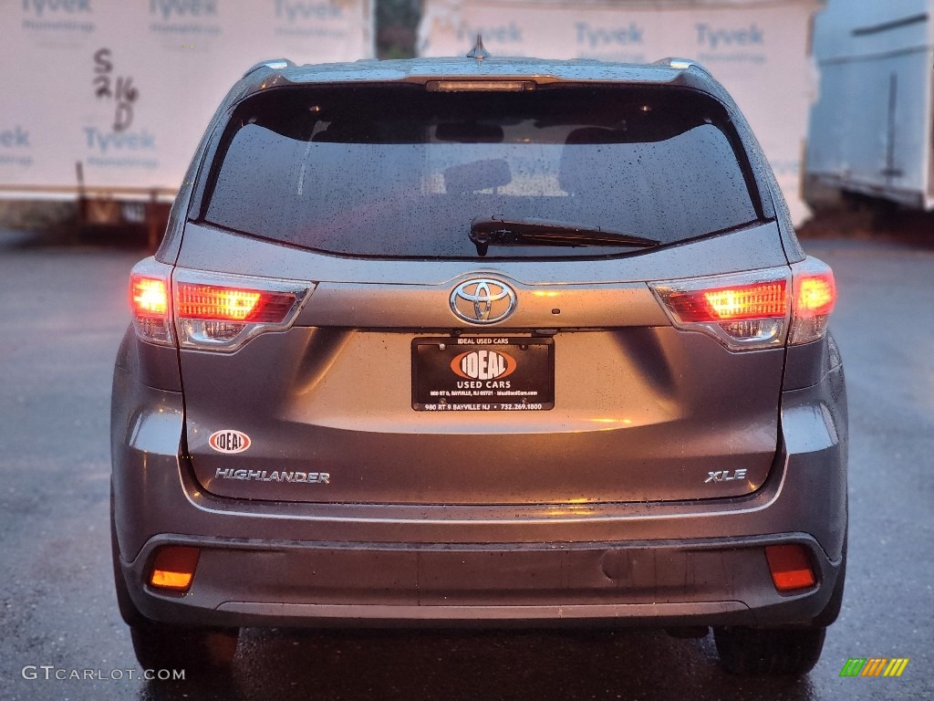 2015 Highlander XLE AWD - Predawn Gray Mica / Black photo #5