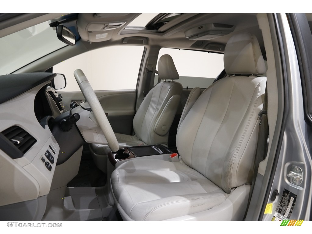 2013 Sienna XLE - Silver Sky Metallic / Light Gray photo #5