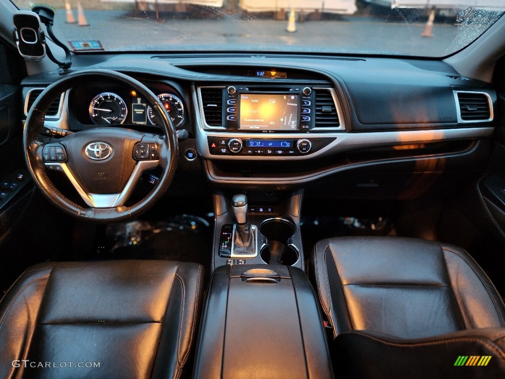 2015 Highlander XLE AWD - Predawn Gray Mica / Black photo #17
