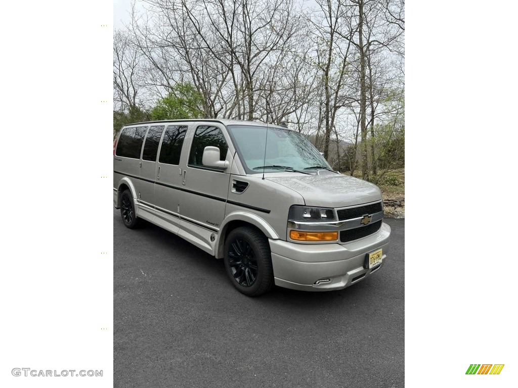 2021 Chevrolet Express 2500 Passenger Conversion Van Exterior Photos