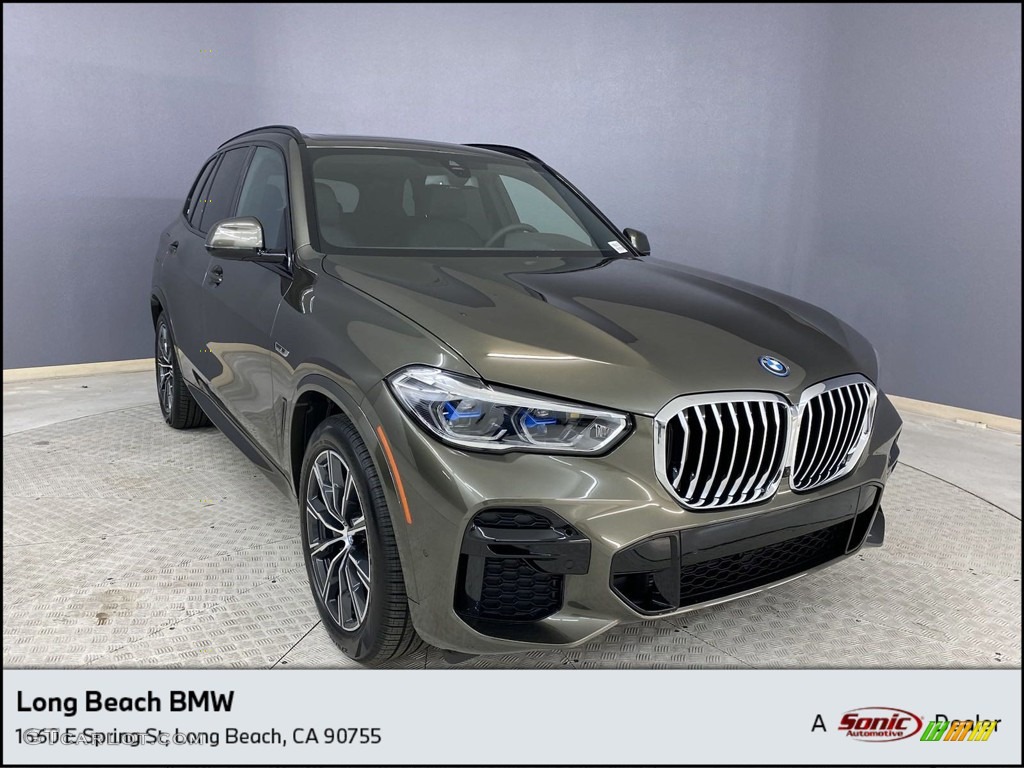 2023 X5 xDrive45e - Manhattan Green Metallic / Black photo #1