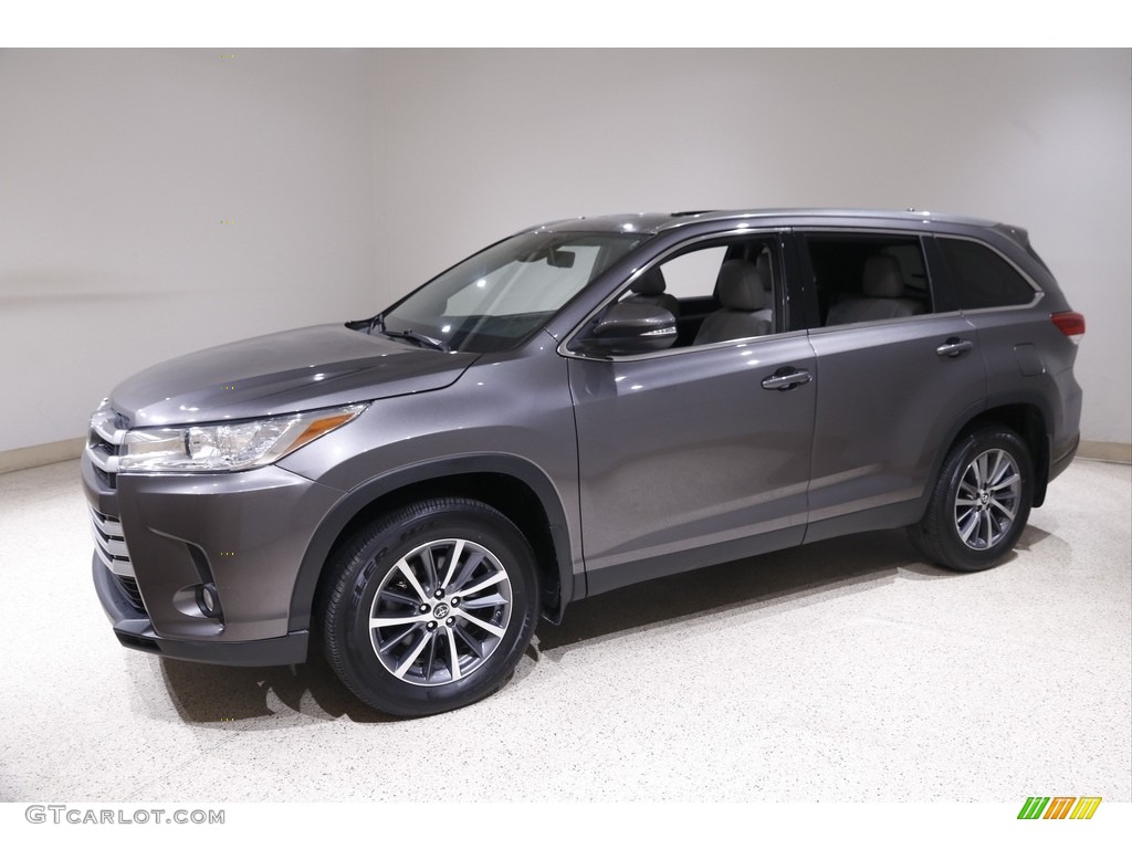 2019 Highlander XLE AWD - Predawn Gray Mica / Ash photo #3