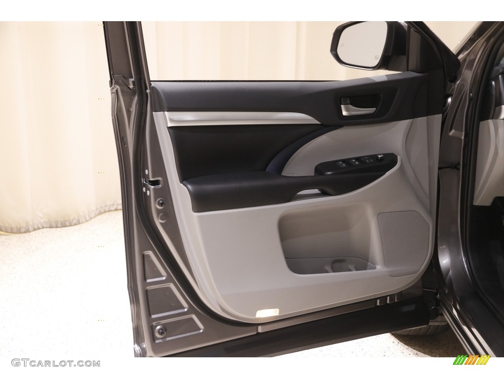2019 Highlander XLE AWD - Predawn Gray Mica / Ash photo #4