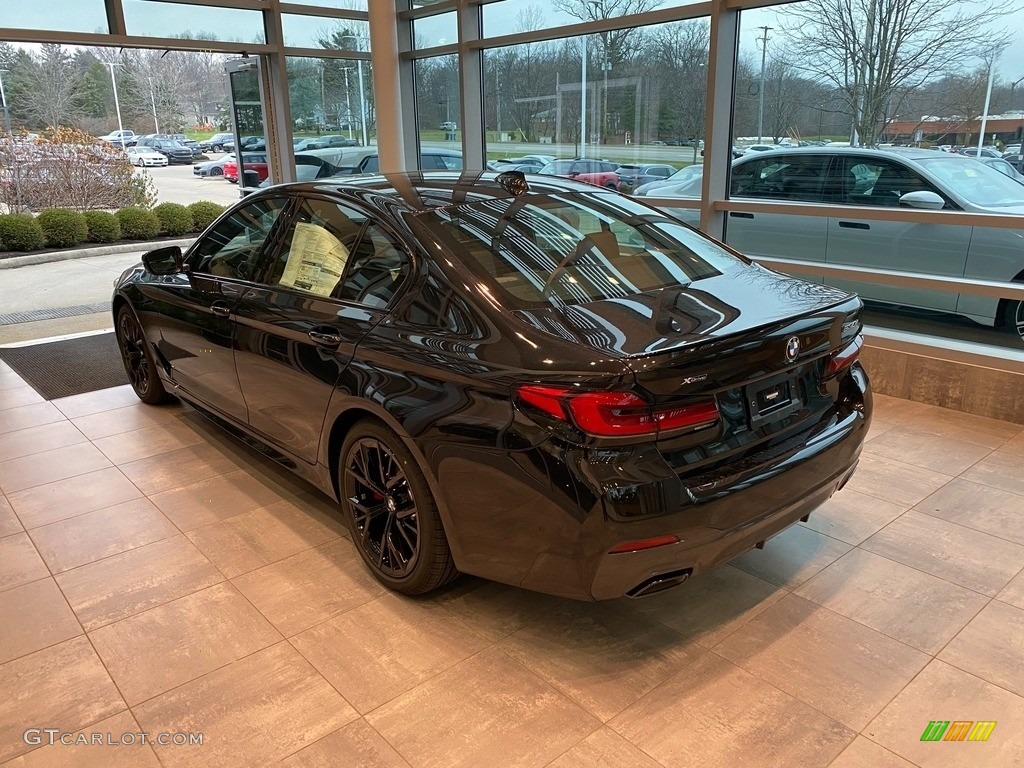 2023 5 Series 530i xDrive Sedan - Black Sapphire Metallic / Black photo #2