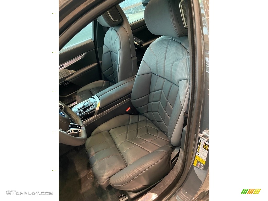 2023 BMW i7 Series xDrive60 Front Seat Photo #145274669