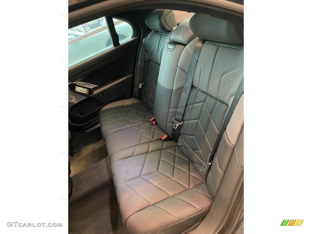 Black Interior 2023 BMW i7 Series xDrive60 Photo #145274702