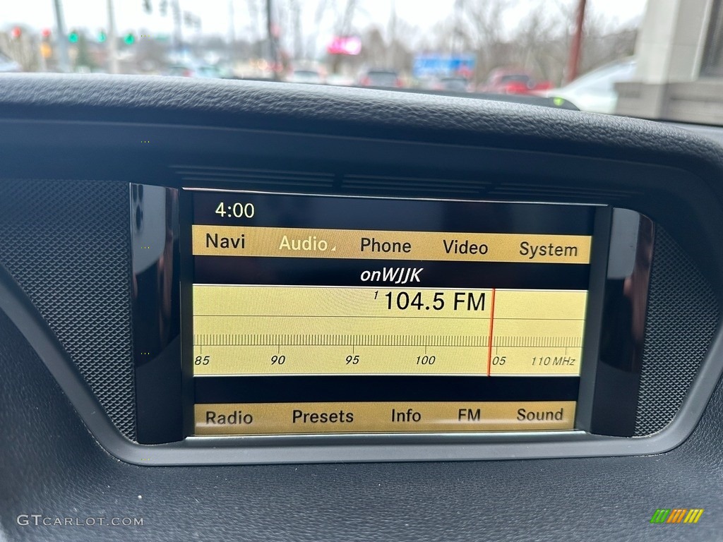 2011 E 350 Cabriolet - Obsidian Black Metallic / Black photo #21