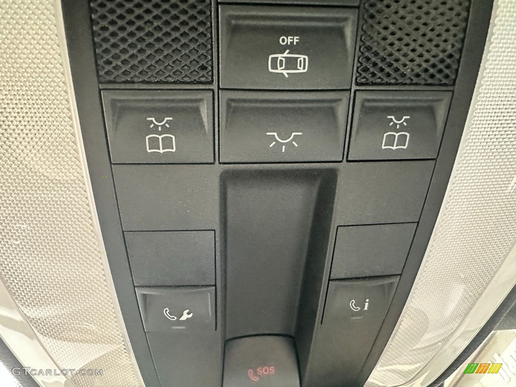 2011 E 350 Cabriolet - Obsidian Black Metallic / Black photo #36