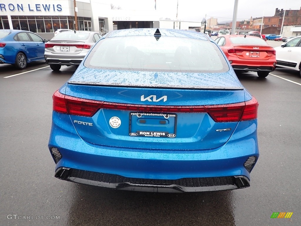 2023 Forte GT-Line - Sporty Blue / Black photo #7