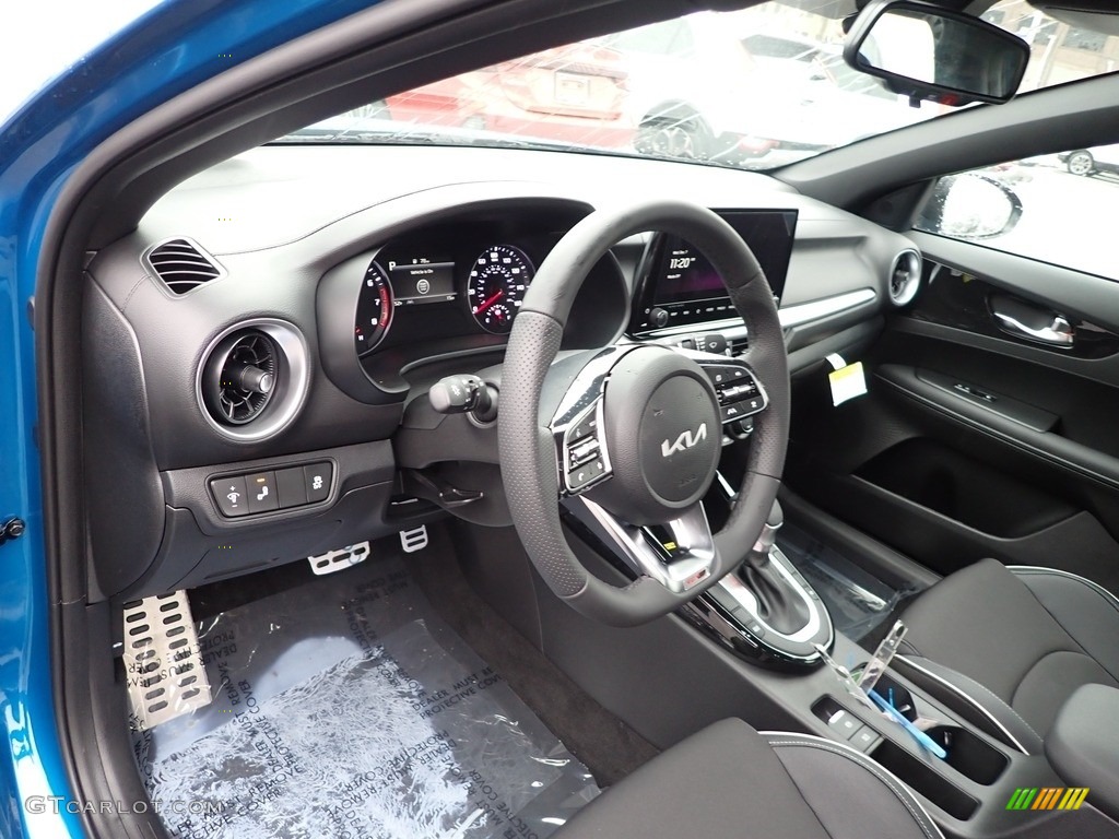 2023 Forte GT-Line - Sporty Blue / Black photo #19