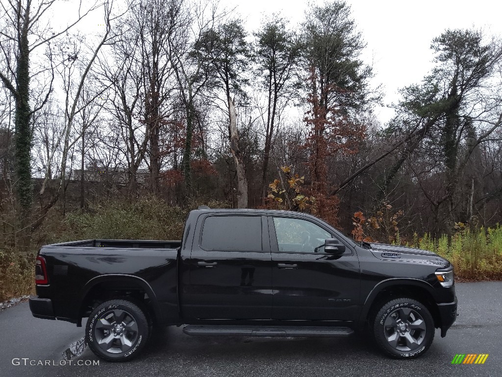 2022 1500 Big Horn Built-to-Serve Edition Crew Cab 4x4 - Diamond Black Crystal Pearl / Black photo #5