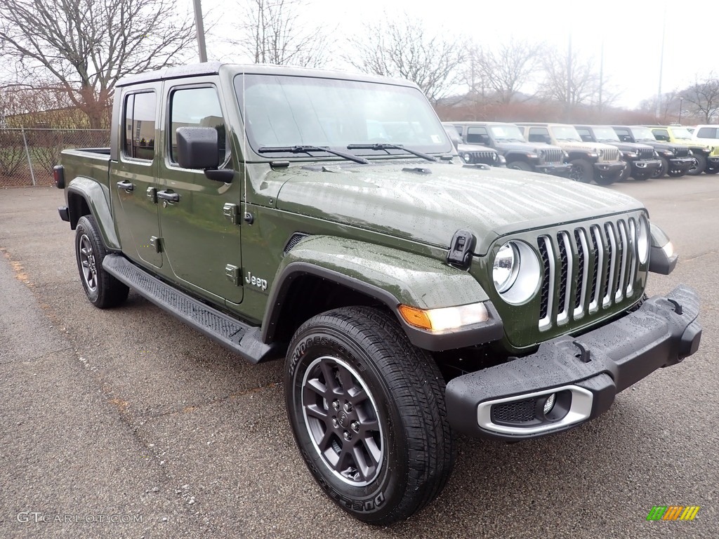 2023 Gladiator Overland 4x4 - Sarge Green / Black photo #3