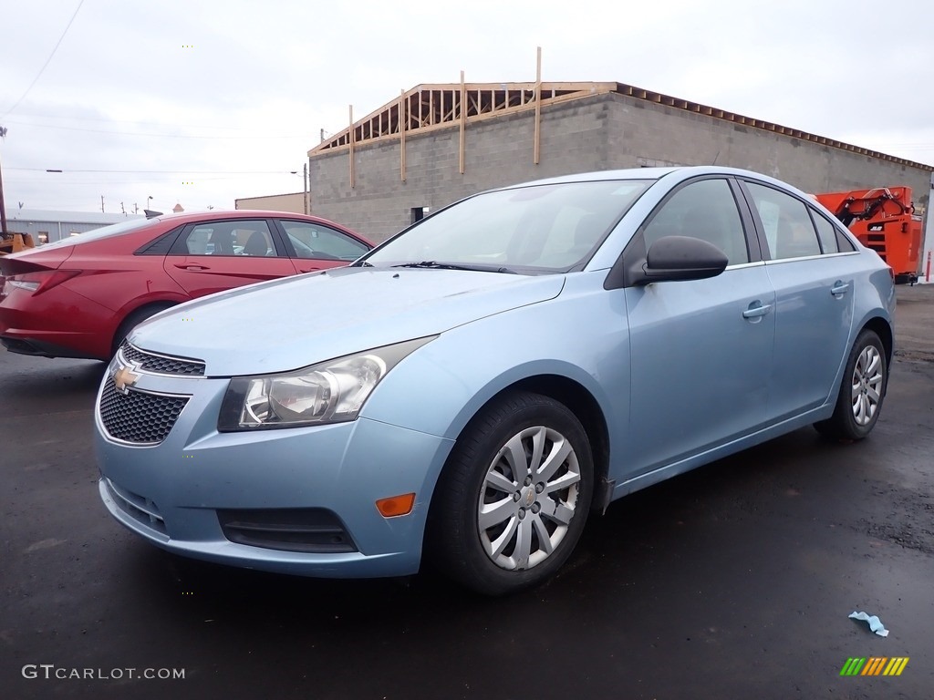 2011 Cruze LS - Imperial Blue Metallic / Jet Black/Medium Titanium photo #6