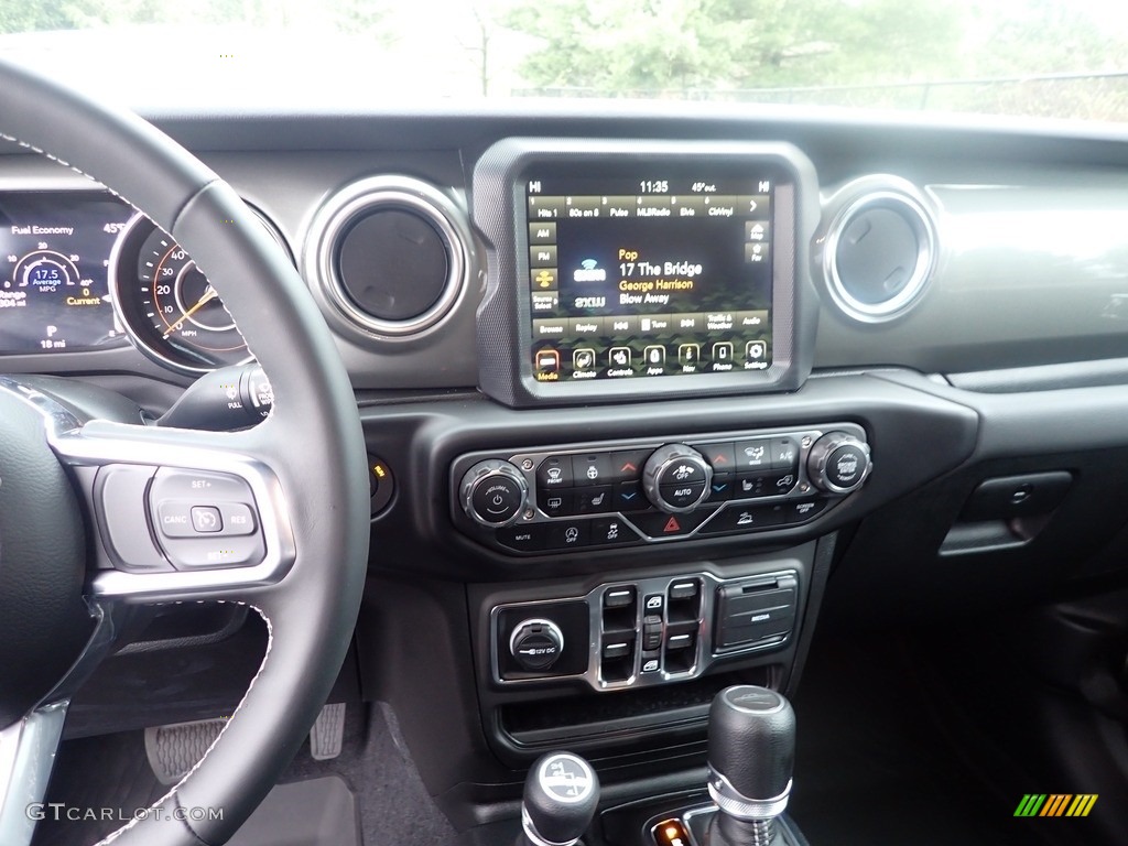 2023 Gladiator Overland 4x4 - Sarge Green / Black photo #17