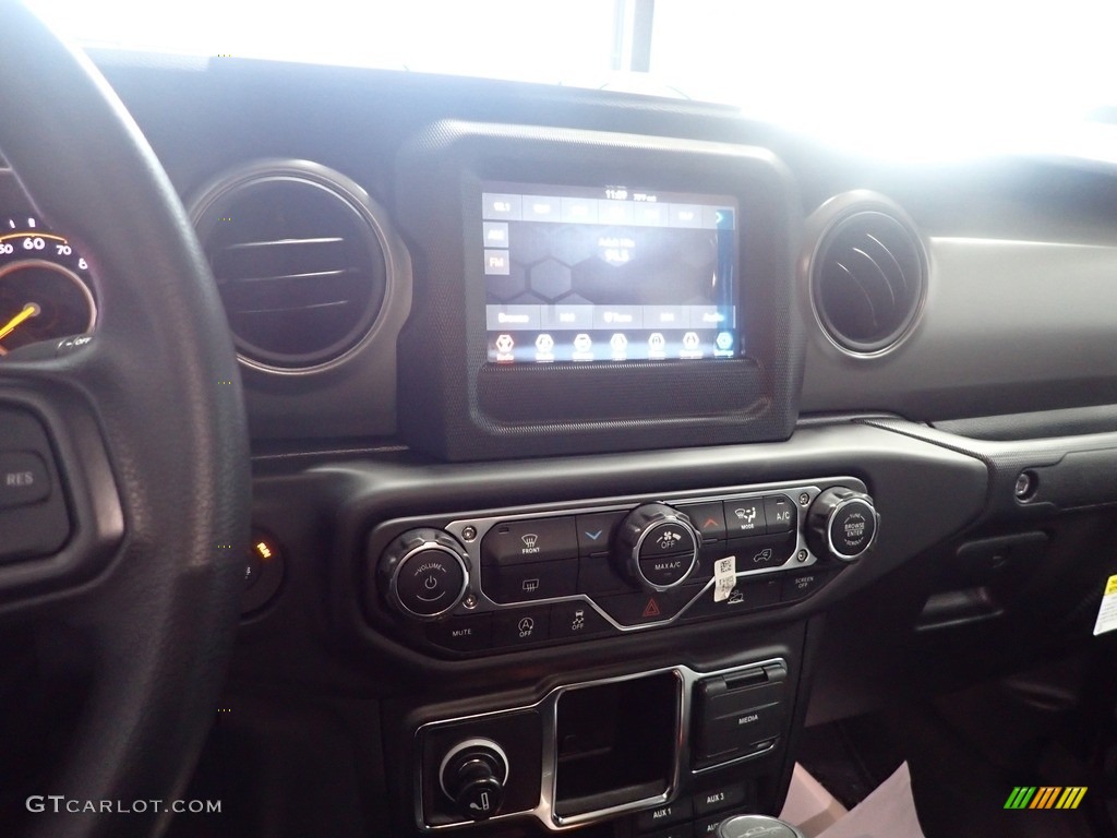 2023 Gladiator Sport 4x4 - Black / Black photo #16