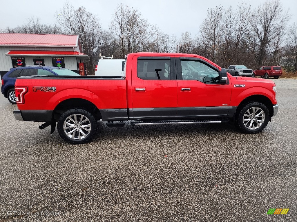 2017 F150 XLT SuperCrew 4x4 - Race Red / Earth Gray photo #5