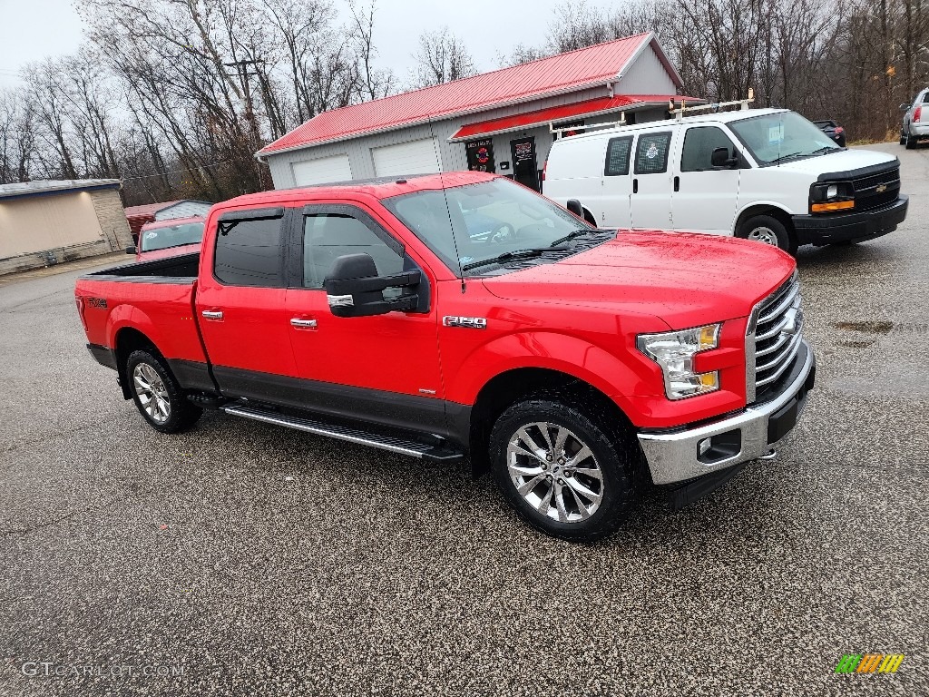 2017 F150 XLT SuperCrew 4x4 - Race Red / Earth Gray photo #6
