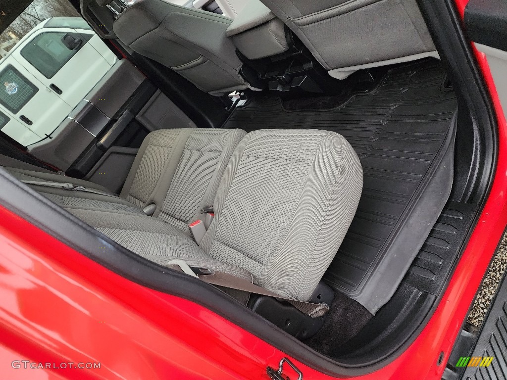 2017 F150 XLT SuperCrew 4x4 - Race Red / Earth Gray photo #26