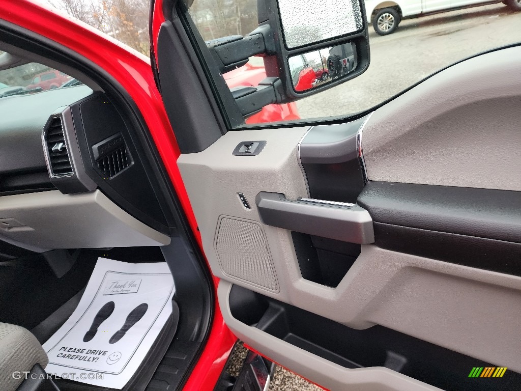 2017 F150 XLT SuperCrew 4x4 - Race Red / Earth Gray photo #28