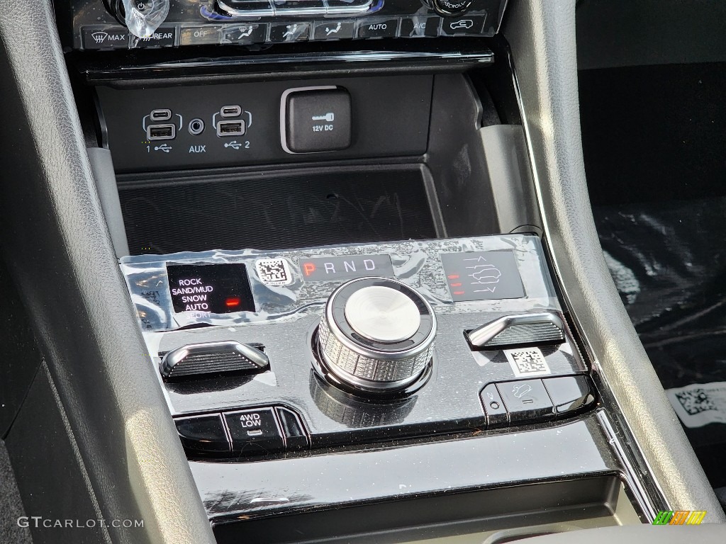 2023 Jeep Grand Cherokee L Summit 4x4 8 Speed Automatic Transmission Photo #145287066