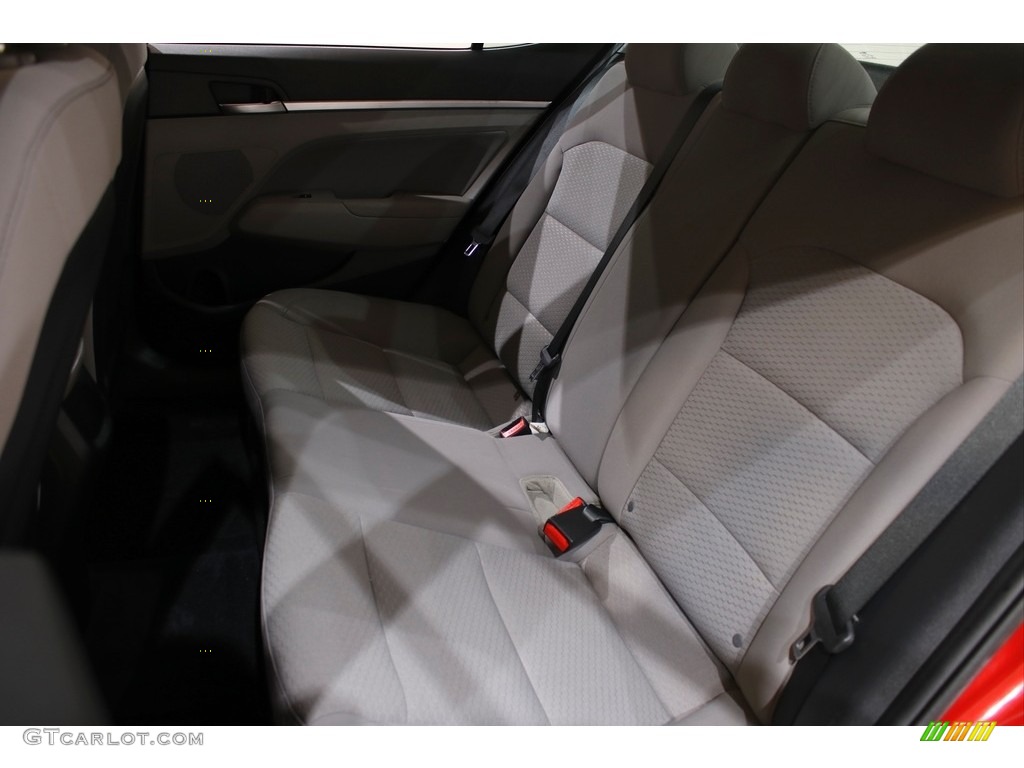 2019 Elantra SEL - Scarlet Red / Gray photo #16