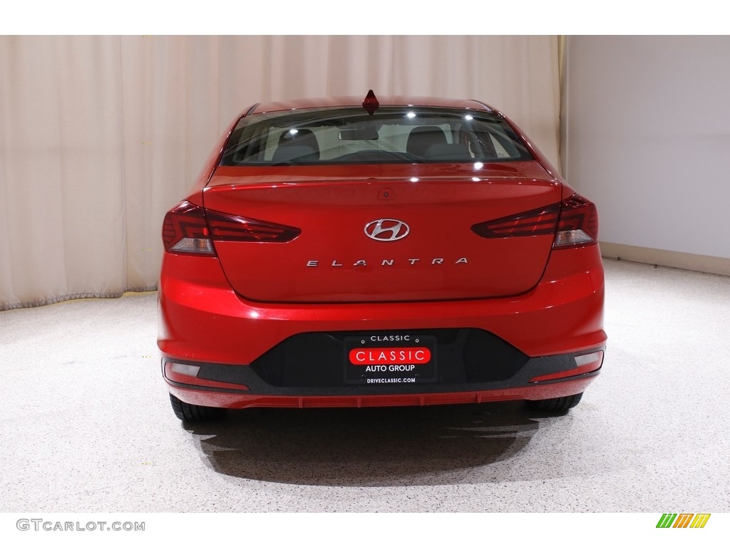 2019 Elantra SEL - Scarlet Red / Gray photo #17