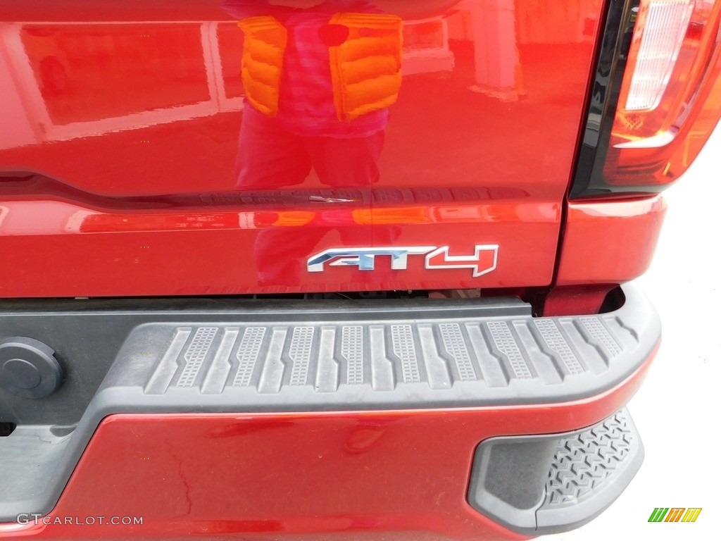 2023 GMC Sierra 2500HD AT4 Crew Cab 4x4 Marks and Logos Photos