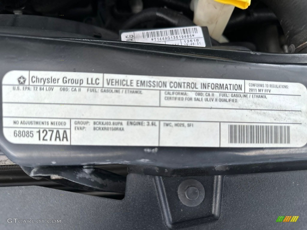 2011 Grand Caravan Express - Stone White / Black/Light Graystone photo #5