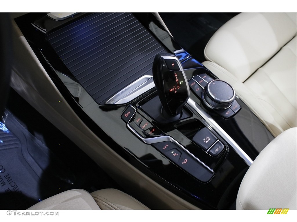 2021 BMW X3 xDrive30e Transmission Photos