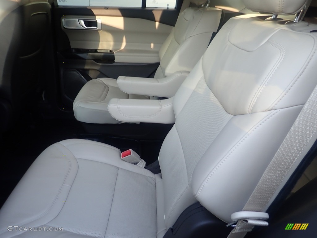 2020 Ford Explorer Platinum 4WD Rear Seat Photo #145291705