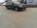 Deep Black Pearl 2023 Volkswagen Taos SE 4Motion