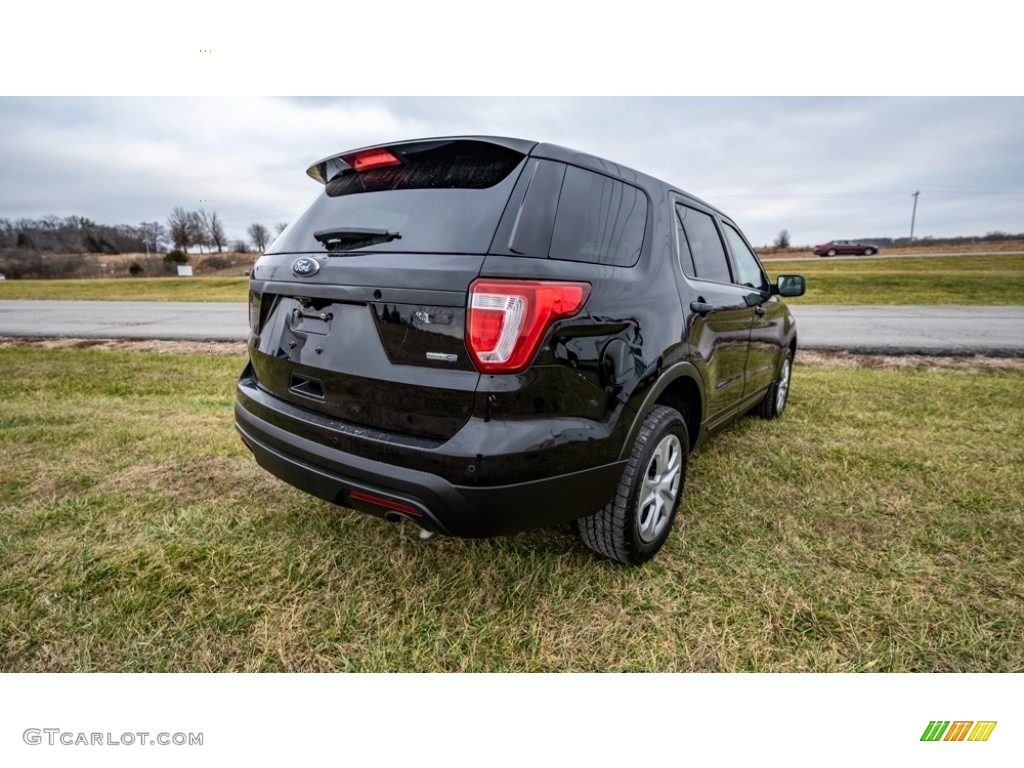 2017 Explorer Police Interceptor AWD - Shadow Black / Ebony Black photo #4